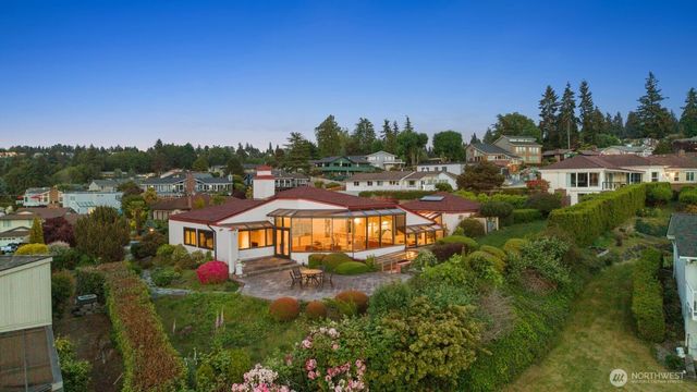 812 S Marine Hills Way, Federal Way, WA 98003