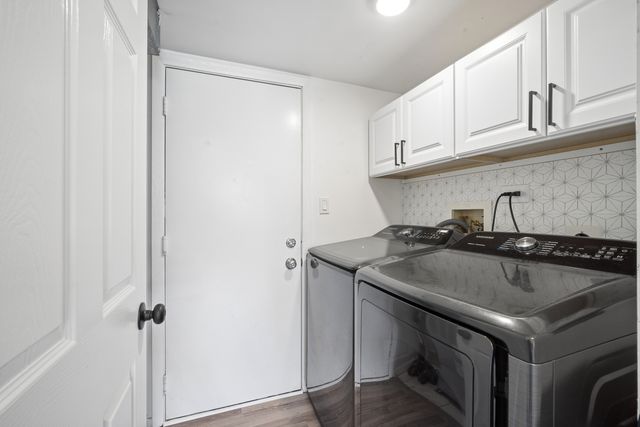1321 Barclay Lane, Deerfield, IL 60015
