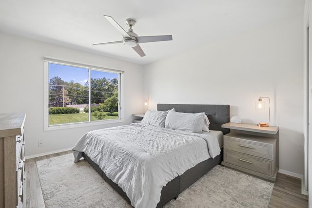 1321 Barclay Lane, Deerfield, IL 60015