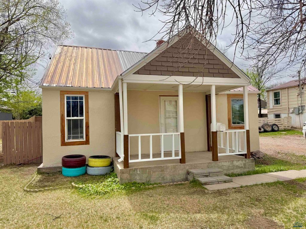 233 ST PATRICK, Rapid City, SD 57701
