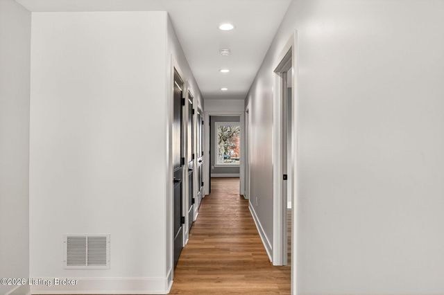 823 E Chestnut St, Louisville, KY 40204