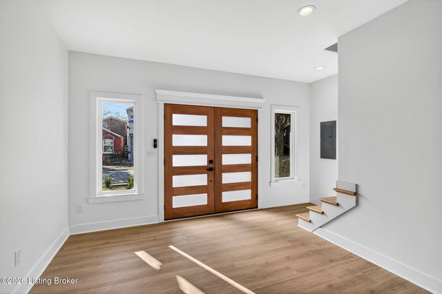 823 E Chestnut St, Louisville, KY 40204