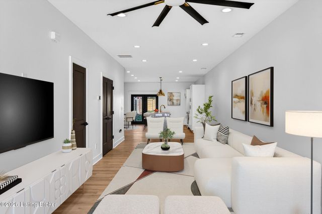 823 E Chestnut St, Louisville, KY 40204