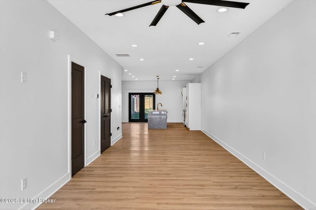 823 E Chestnut St, Louisville, KY 40204