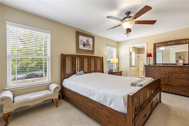 1 Kincardine Lane, Bella Vista, AR 72715