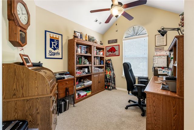 1 Kincardine Lane, Bella Vista, AR 72715