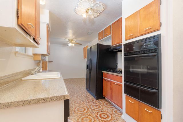 827 Onaleigh Drive, Channelview, TX 77530