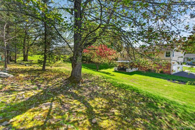 10 Termasen Drive, Stony Point, NY 10980