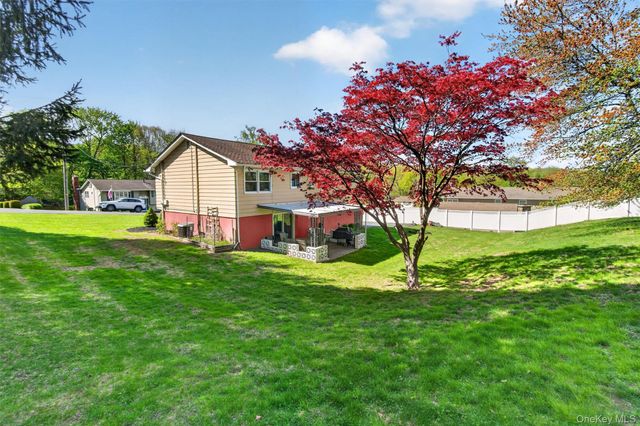 10 Termasen Drive, Stony Point, NY 10980