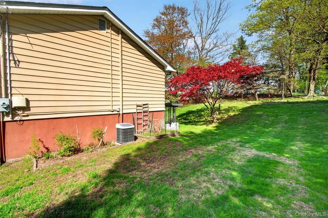 10 Termasen Drive, Stony Point, NY 10980