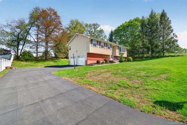 10 Termasen Drive, Stony Point, NY 10980