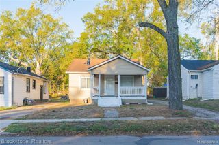 379 N Paddock Street, Pontiac, MI 48342