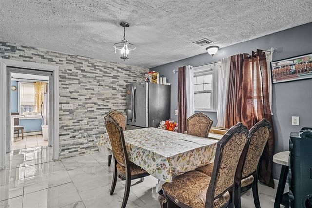 30 Touro Street, Providence, RI 02904