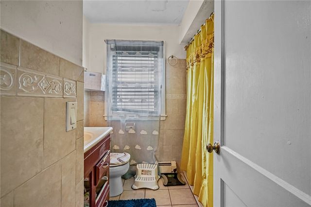 30 Touro Street, Providence, RI 02904