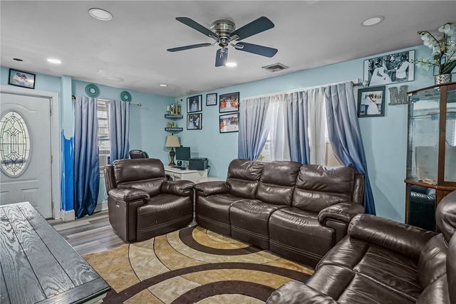 30 Touro Street, Providence, RI 02904