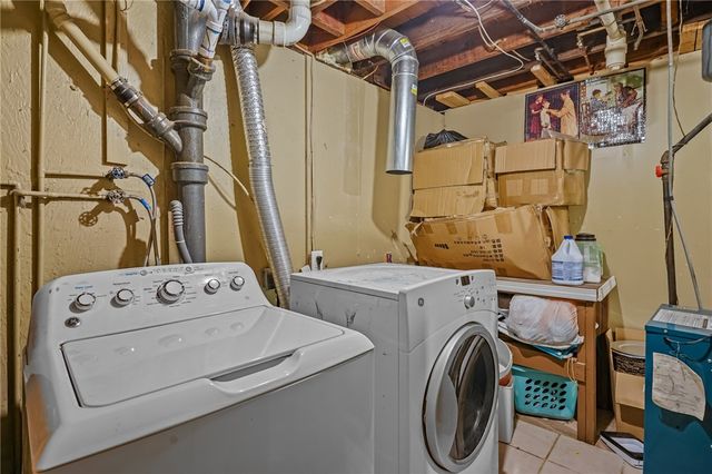 30 Touro Street, Providence, RI 02904