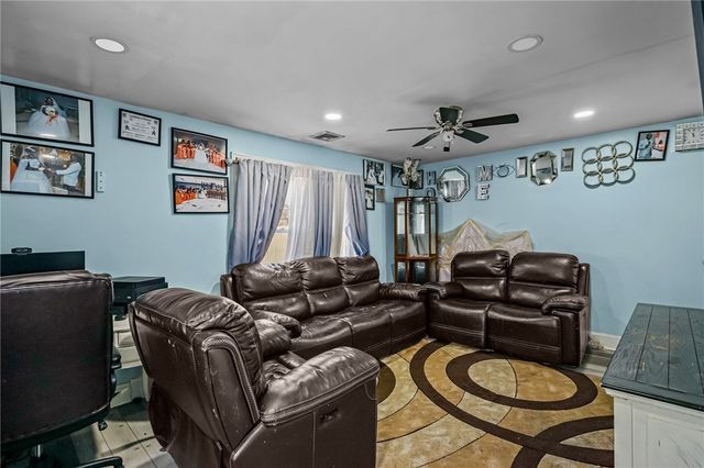 30 Touro Street, Providence, RI 02904