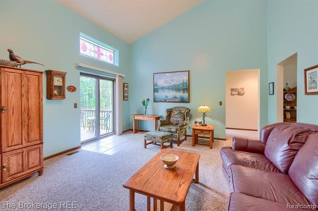 2390 N Vassar Road, Davison, MI 48423