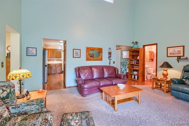 2390 N Vassar Road, Davison, MI 48423