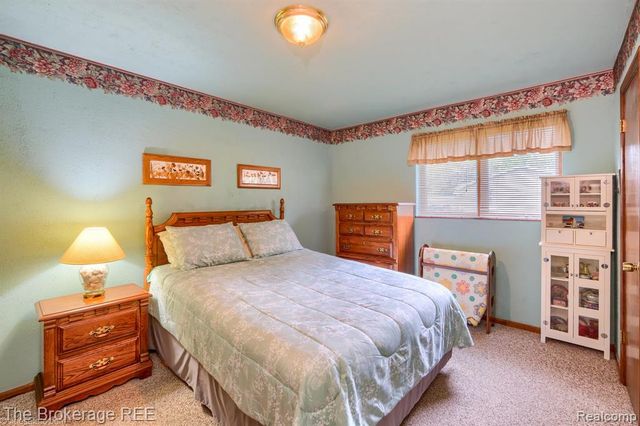 2390 N Vassar Road, Davison, MI 48423