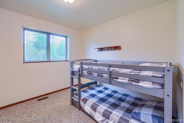 2390 N Vassar Road, Davison, MI 48423