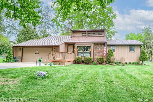 2390 N Vassar Road, Davison, MI 48423