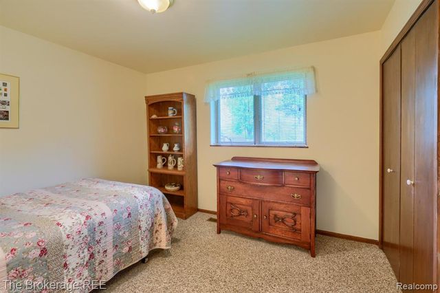 2390 N Vassar Road, Davison, MI 48423