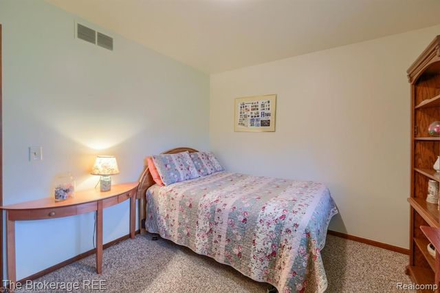 2390 N Vassar Road, Davison, MI 48423