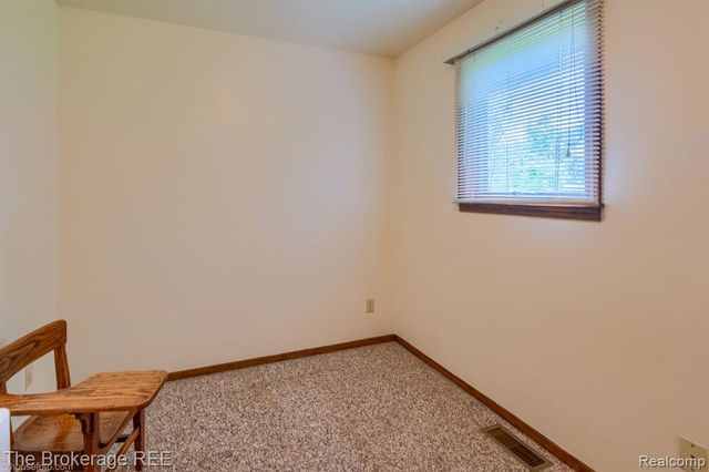 2390 N Vassar Road, Davison, MI 48423