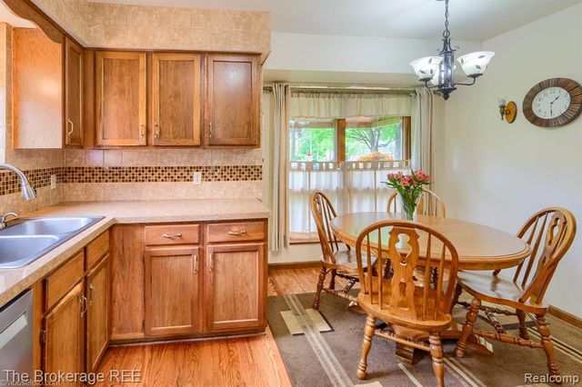 2390 N Vassar Road, Davison, MI 48423
