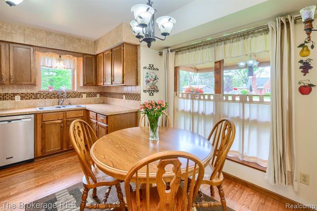 2390 N Vassar Road, Davison, MI 48423