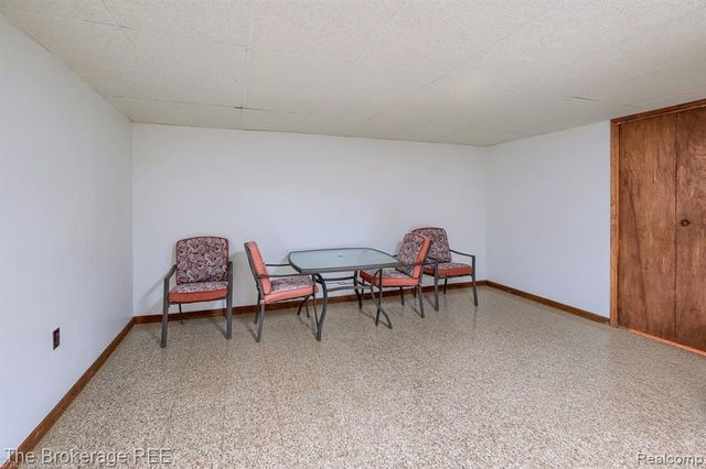 2390 N Vassar Road, Davison, MI 48423
