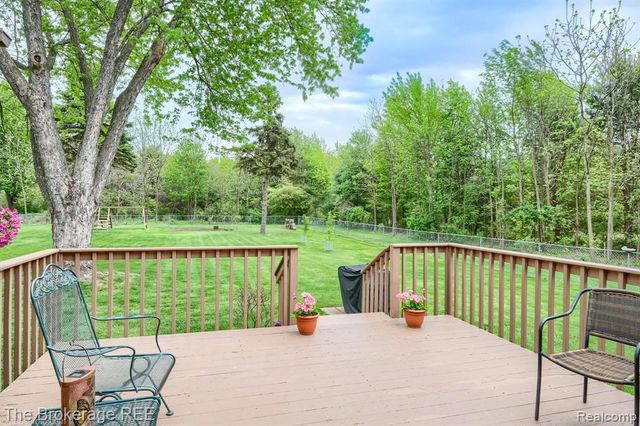 2390 N Vassar Road, Davison, MI 48423
