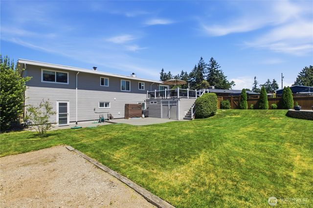 511 S 196th Street, Des Moines, WA 98148