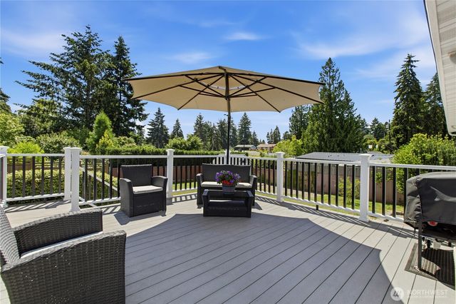 511 S 196th Street, Des Moines, WA 98148