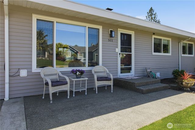 511 S 196th Street, Des Moines, WA 98148