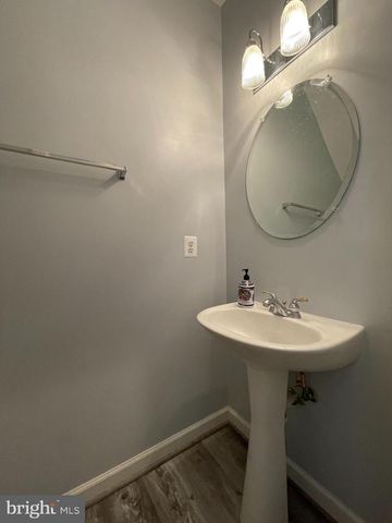 11451 FOGARTY CT, Fairfax, VA 22030
