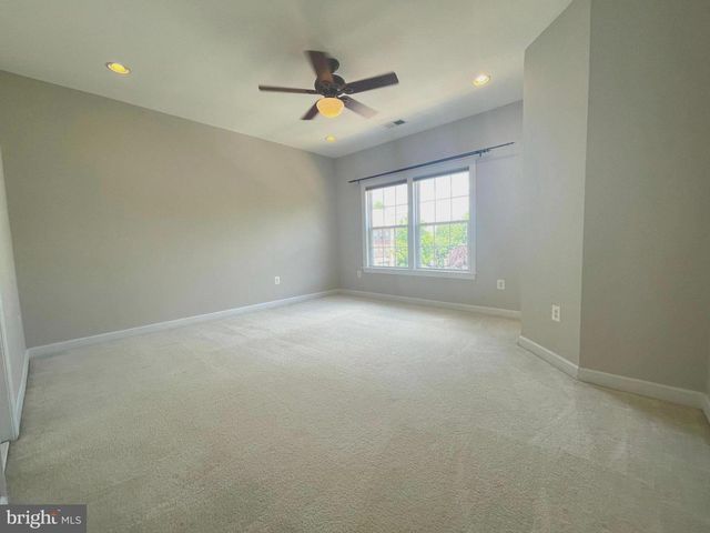 11451 FOGARTY CT, Fairfax, VA 22030