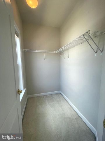 11451 FOGARTY CT, Fairfax, VA 22030