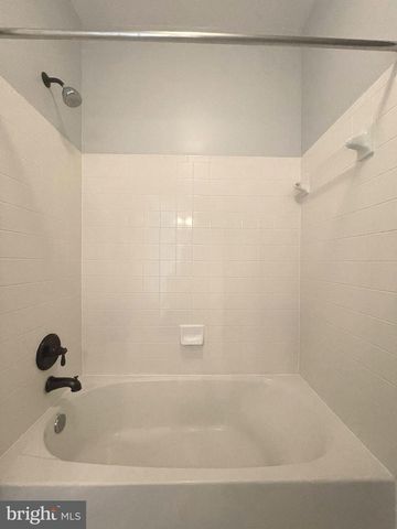 11451 FOGARTY CT, Fairfax, VA 22030