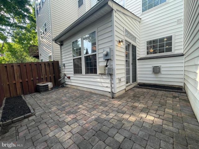 11451 FOGARTY CT, Fairfax, VA 22030