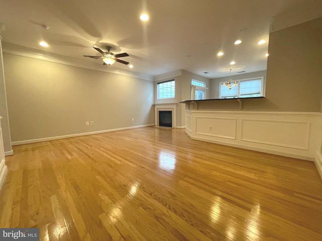 11451 FOGARTY CT, Fairfax, VA 22030
