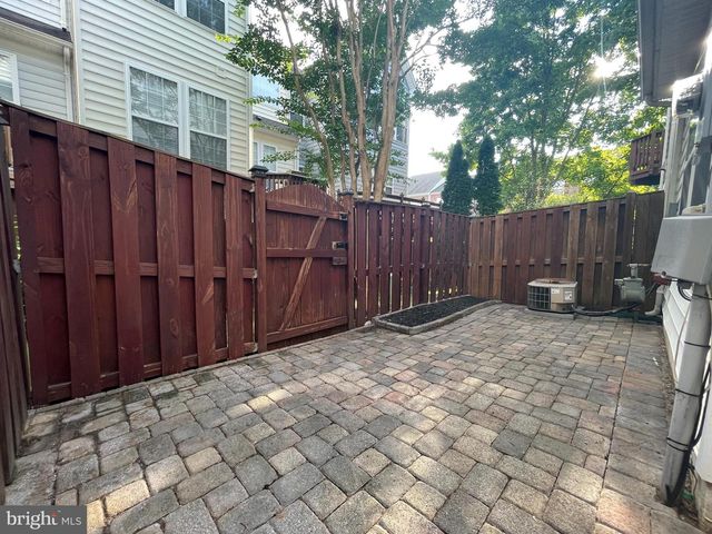 11451 FOGARTY CT, Fairfax, VA 22030