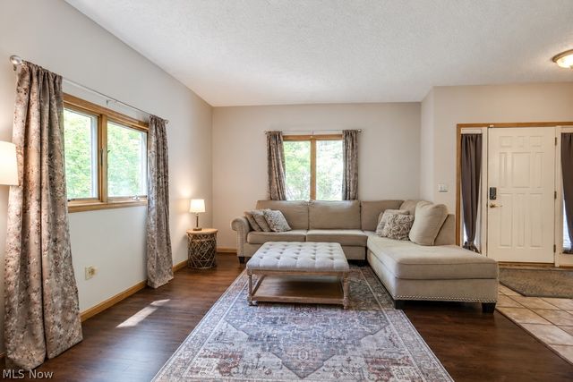 5209 Orchard Lane, North Ridgeville, OH 44039