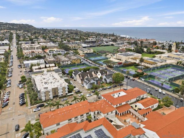 711 Kline A, La Jolla, CA 92037