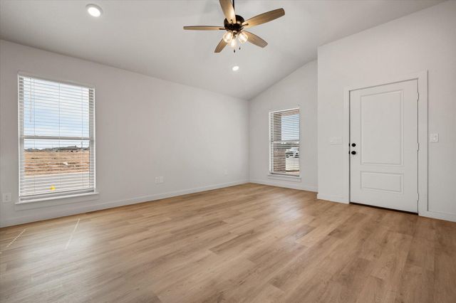 2426 Aberdeen Avenue, Wolfforth, TX 79382