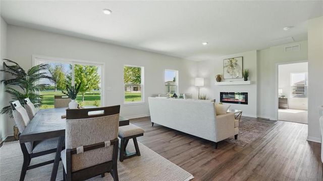 25237 W 177th Terrace, Gardner, KS 66030