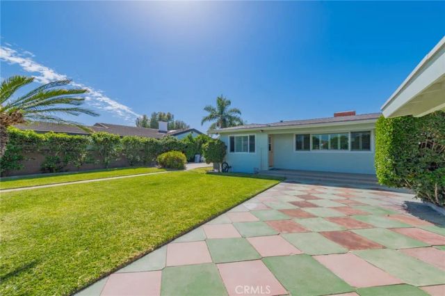 10252 Lesterford, Downey, CA 90241
