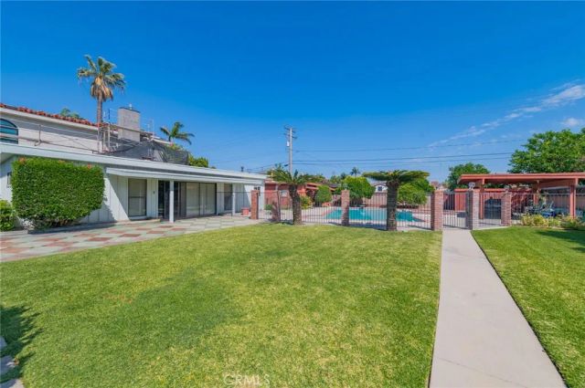 10252 Lesterford, Downey, CA 90241