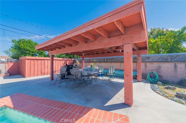 10252 Lesterford, Downey, CA 90241